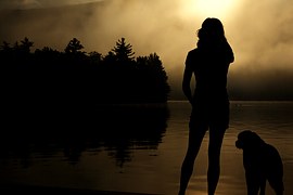 girl-864392__180